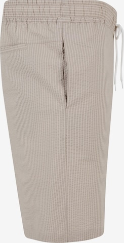 Regular Pantalon 'Seersucker' Urban Classics en gris