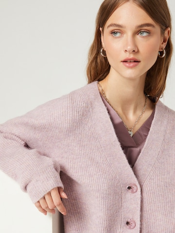 Guido Maria Kretschmer Women Knit cardigan 'Nathalie' in Pink