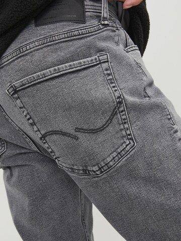 JACK & JONES Tapered Jeans 'Erik' i grå