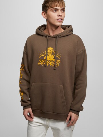 Pull&Bear Sweatshirt in Brown: front