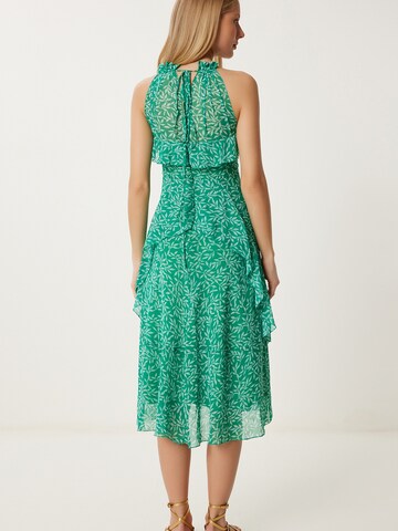 Happiness İstanbul Платье в Зеленый