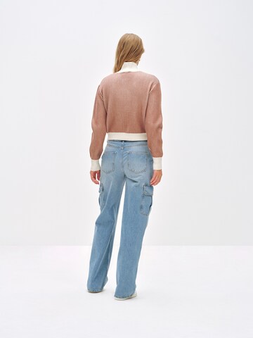 Pull-over 'Alena' ABOUT YOU x Toni Garrn en beige