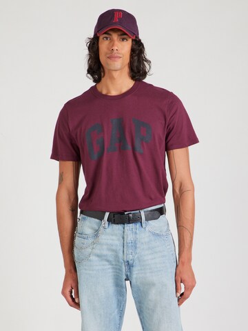 GAP Тениска в червено: отпред