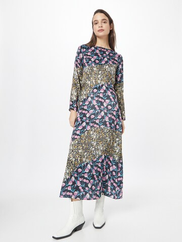 Rochie de la Oasis pe mai multe culori: față