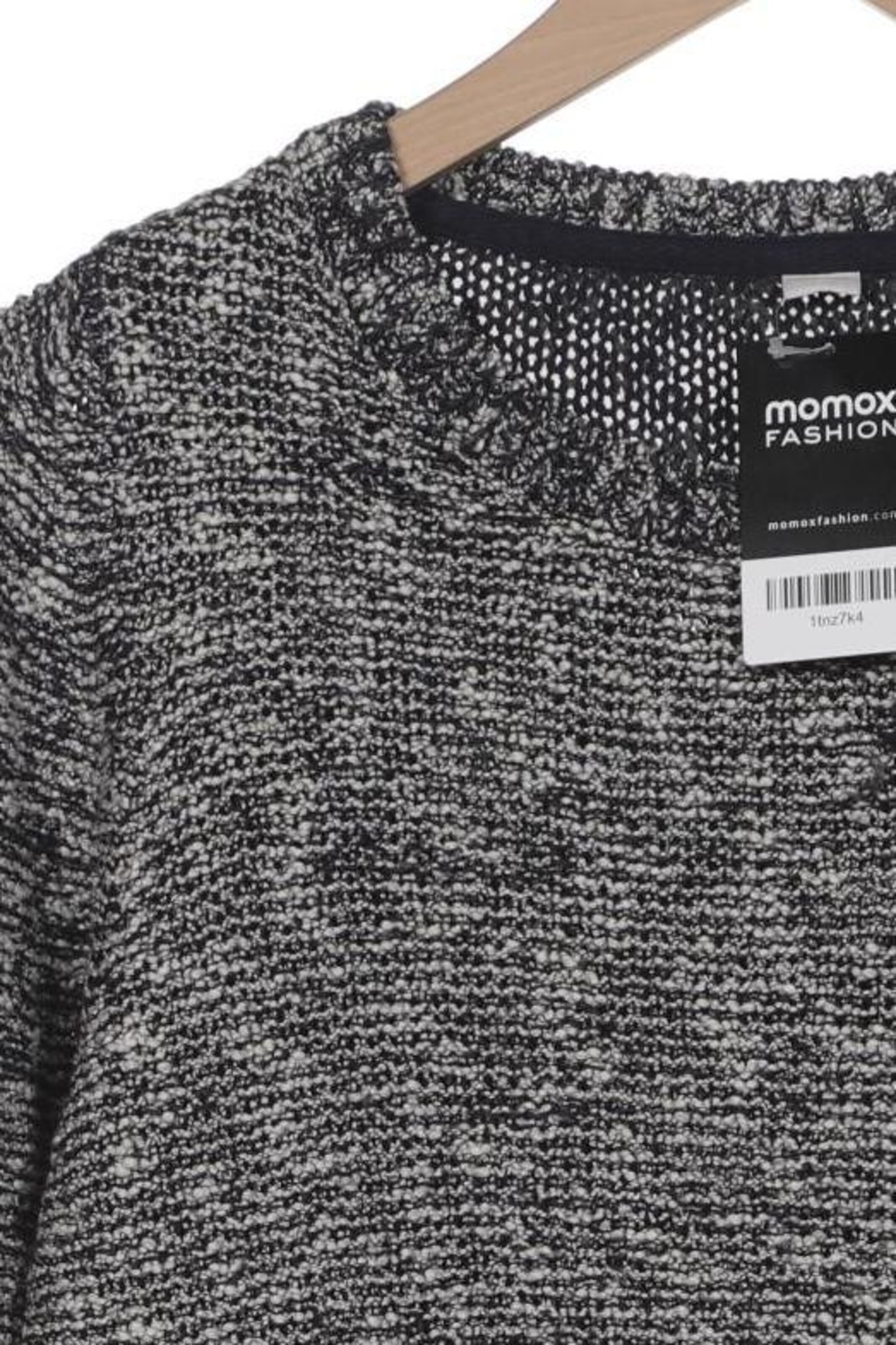 s.Oliver Sweater & Cardigan in L in Black