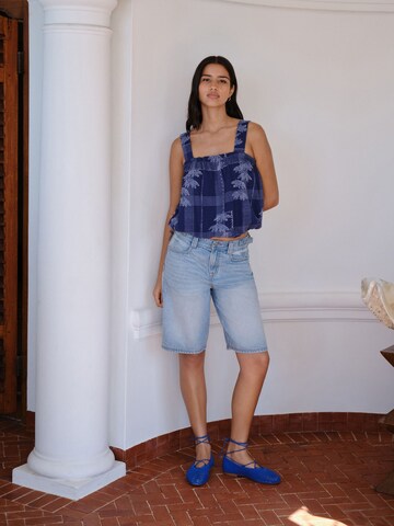 Next Top in Blau