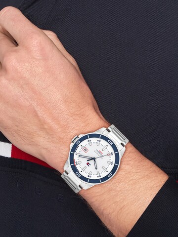 TOMMY HILFIGER Uhr 'REMY' in Silber: Vorderseite