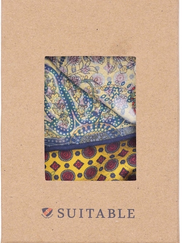 Suitable Pocket Square in Yellow