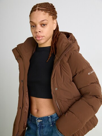 COLUMBIA Outdoorjas 'Amaze Puff' in Bruin