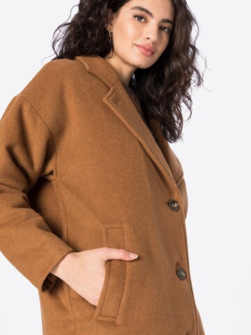 Manteau mi-saison 'Gutha' minimum en marron