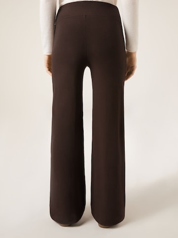 CALZEDONIA Wide Leg Hose in Braun