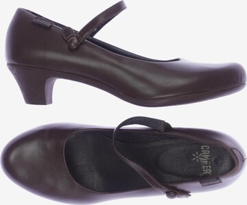 CAMPER Flats & Loafers in 37 in Brown: front