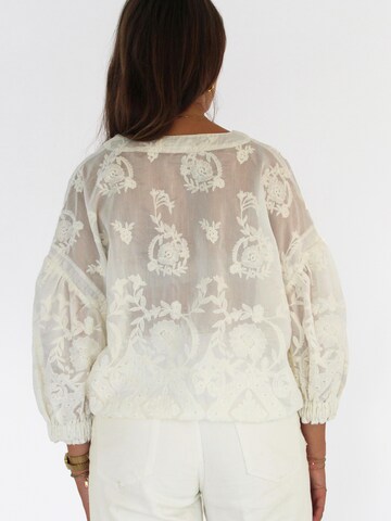 Honnête Atelier Blouse 'Edie' in White