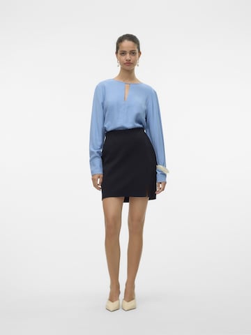 VERO MODA Blouse in Blauw