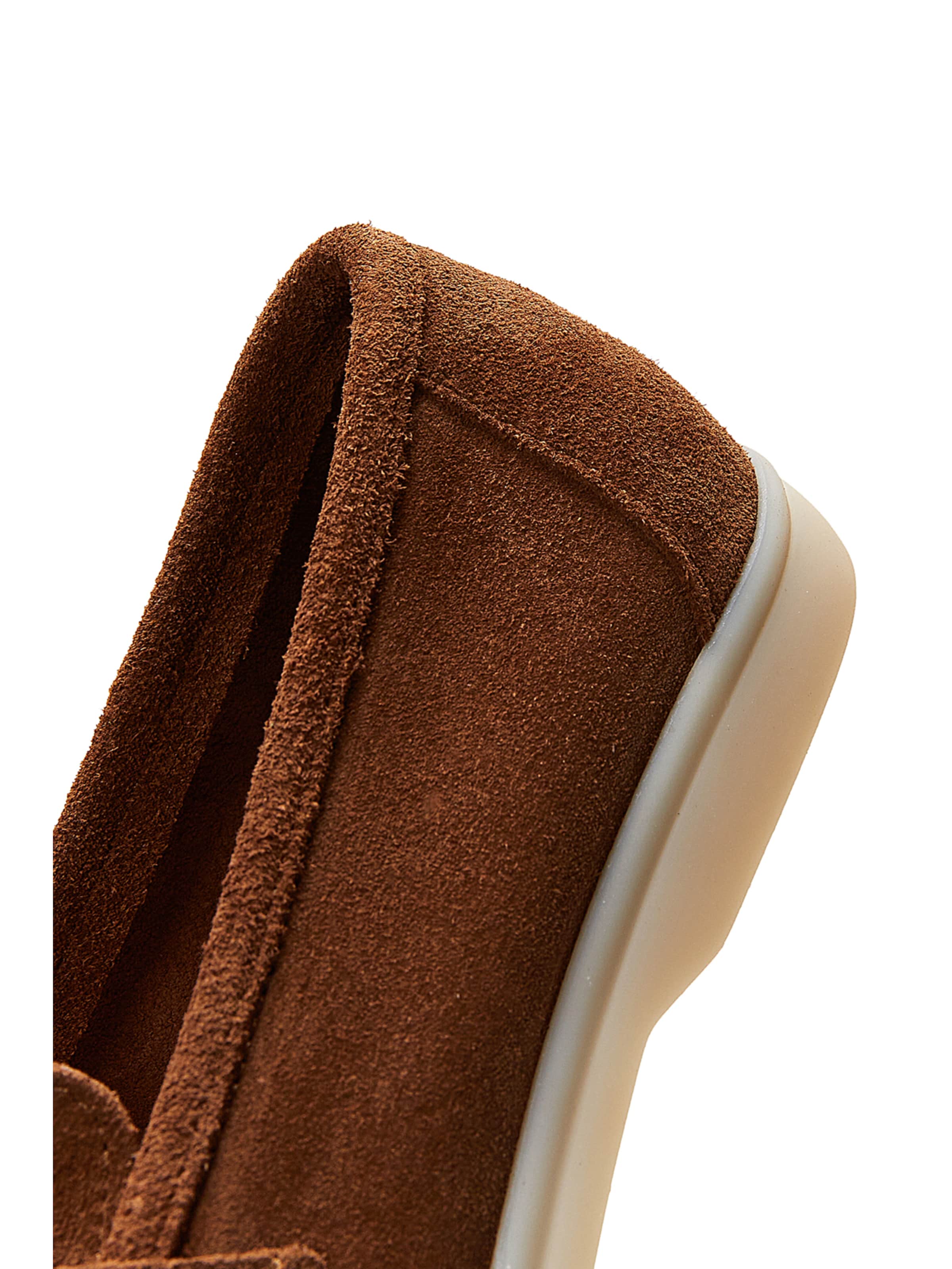 Chaussure basse Derimod en marron