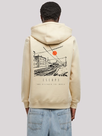 Sweat-shirt 'Escape Discover the World Town Train Station' F4NT4STIC en beige : devant