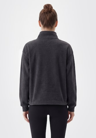 myMo ATHLSR Sweatshirt in Grau