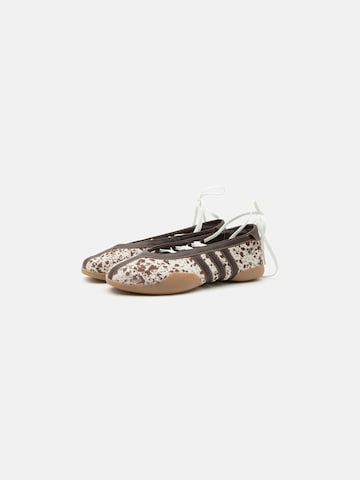 Sneaker low 'TAEKWONDO MEI' de la ADIDAS ORIGINALS pe alb