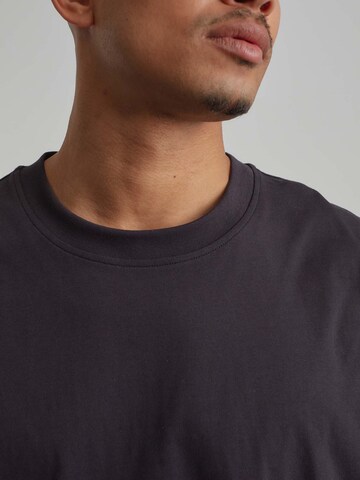 ABOUT YOU x Benny Cristo - Camisa 'Mats' em preto