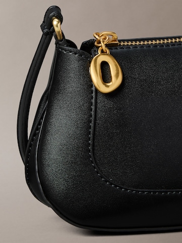 Calvin Klein - Bolso de hombro en negro