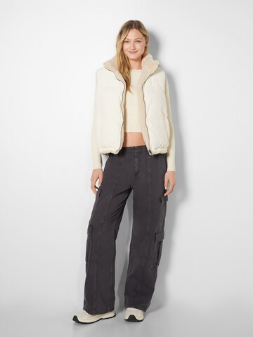 Bershka Wide leg Cargojeans i grå