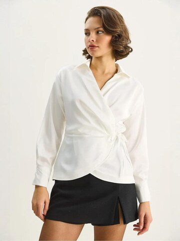 Chemisier Bianco Lucci en blanc