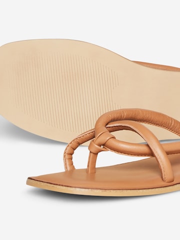 VERO MODA T-bar sandals 'Flino' in Brown