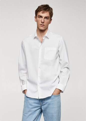 MANGO MAN Regular fit Button Up Shirt 'Pecchi' in White: front