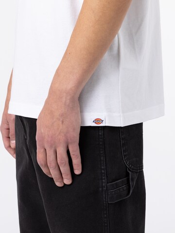 DICKIES Póló 'Fort Lewis' - fehér