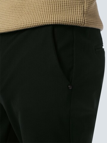 Regular Pantalon chino No Excess en noir