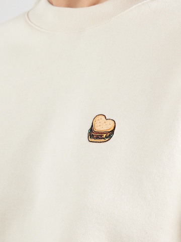 Iriedaily Μπλούζα φούτερ 'Burger Love' σε λευκό