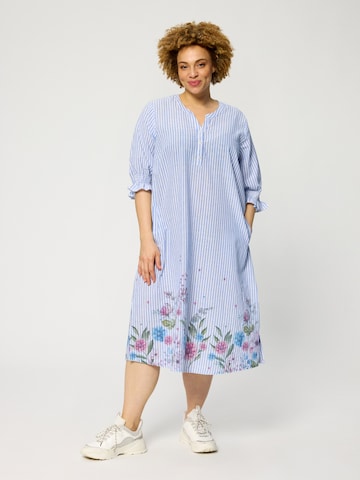 Zhenzi Jurk 'Mabel 1570' in Blauw: voorkant