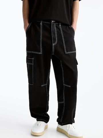 Loosefit Jeans cargo di Pull&Bear in nero: frontale