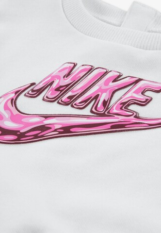 Nike Sportswear - Conjunto en rosa