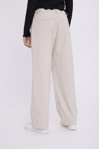 Envii Loose fit Pleat-front trousers 'Beta' in Beige