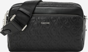 Sac à bandoulière Calvin Klein en noir : devant