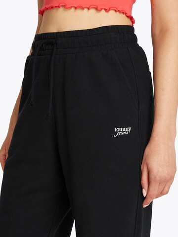 Tapered Pantaloni di Tommy Jeans in nero