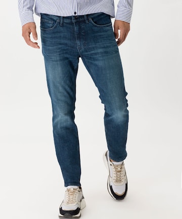 BRAX Slimfit Jeans 'Chris' in Blauw: voorkant