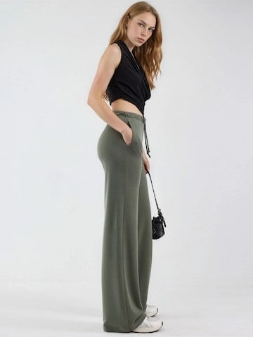 Busem - Tapered Calças de desporto em verde