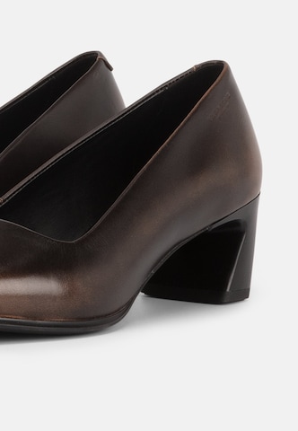 VAGABOND SHOEMAKERS Czółenka 'ILONA' w kolorze brązowy
