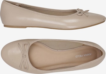Anna Field Flats & Loafers in 41 in Beige: front