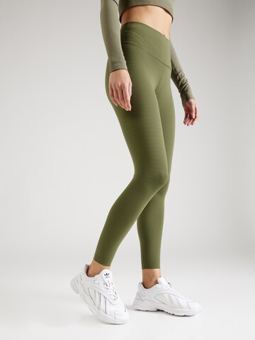 Yvette Sports Kitsas Spordipüksid 'Merle', värv roheline: eest vaates