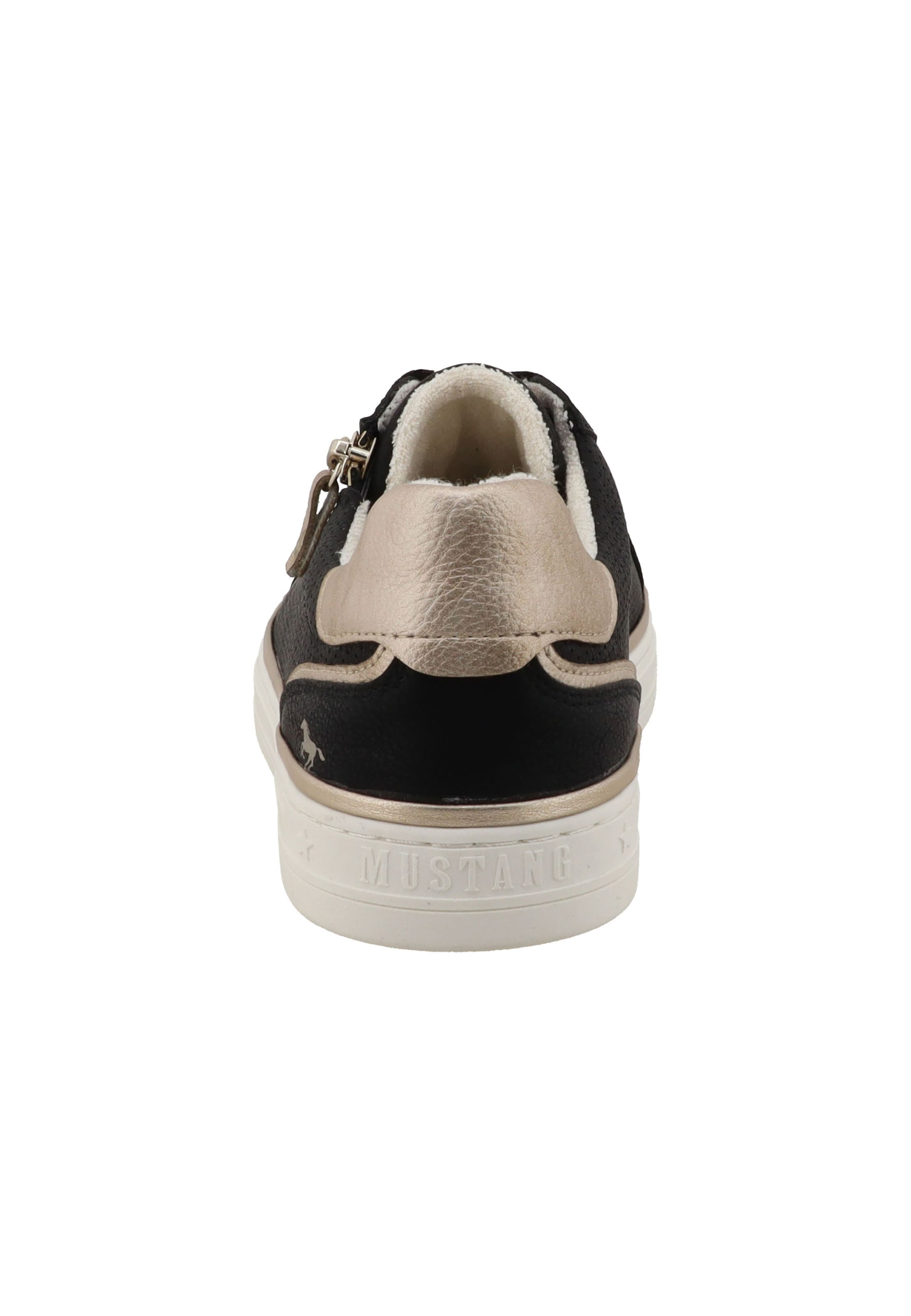 MUSTANG Tenisky 'Low Top' – černá