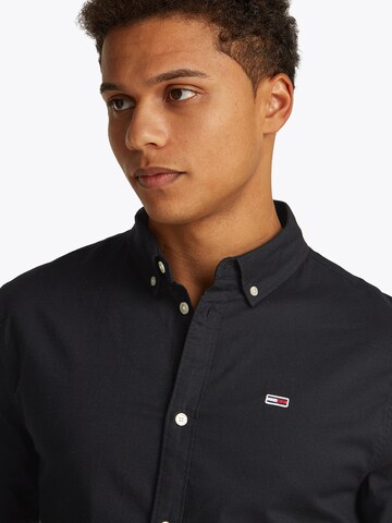 Tommy JeansSlim Fit Košulja - crna boja
