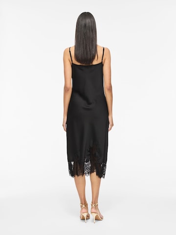 Robe de soirée 'VISabel' VILA en noir