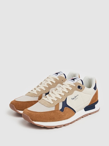 Pepe Jeans Sneakers laag 'Brit' in Bruin