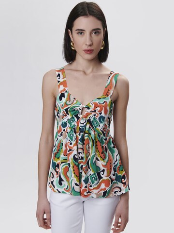 Top di Influencer in colori misti: frontale
