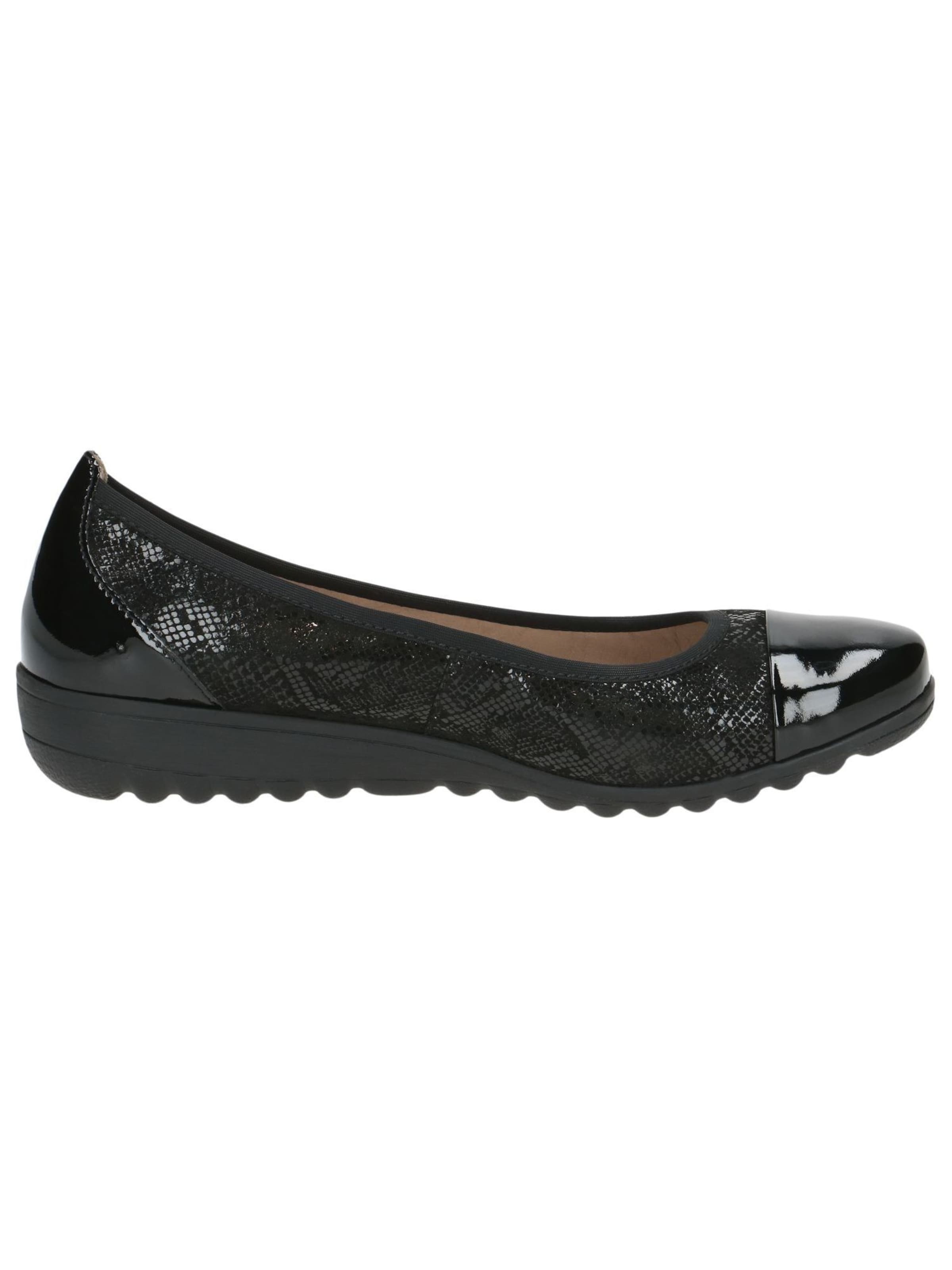 CAPRICE Ballet Flats in Black