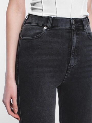 Dr. Denim Skinny Jeans 'Moxy High Flare' in Grey