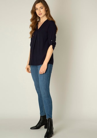 BASE LEVEL Bluse in Blau